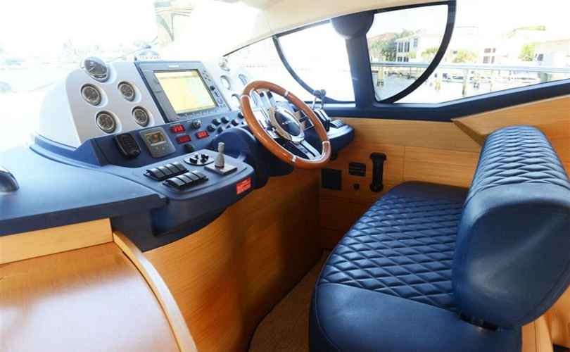 Photo Azimut 43 Fly (2010)