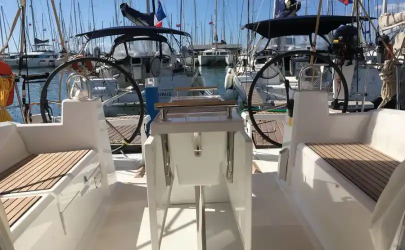 Oceanis 38.1