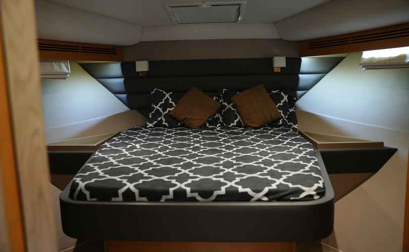 Majesty 48