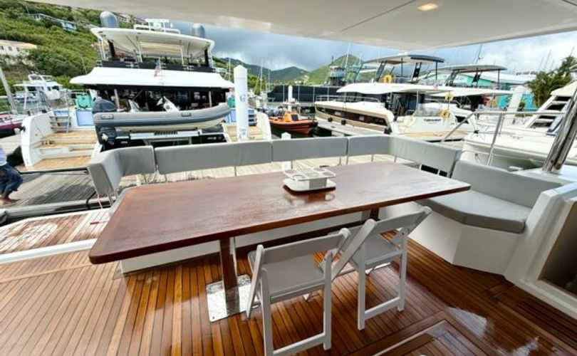 Aventura 50 MY