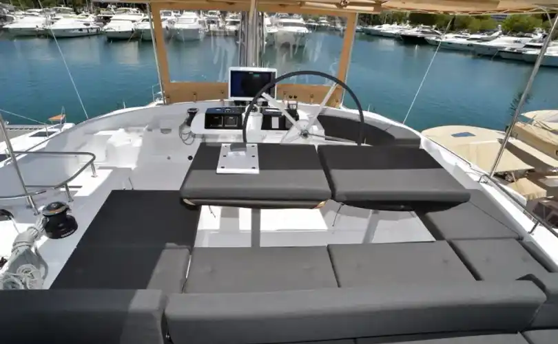 Photo Lagoon 52 Fly (2018)