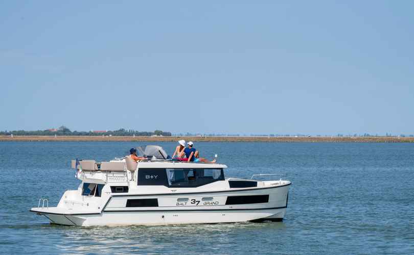 Photo Grand 37 (2025)