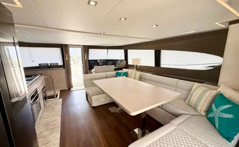 Aventura 50 MY