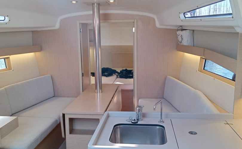 Oceanis 34.1