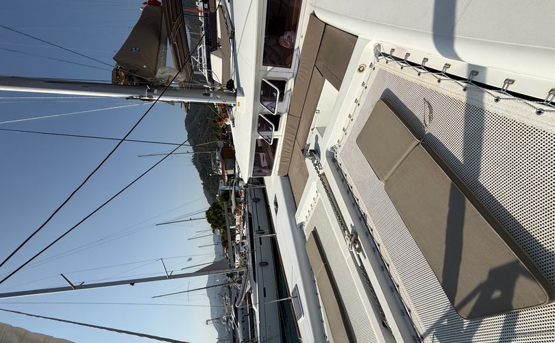 Photo Lagoon 450 F (2015)