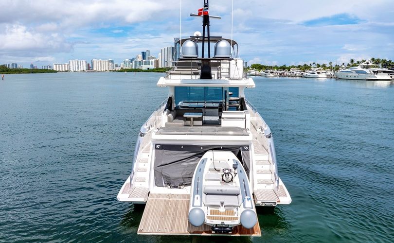 Photo Azimut S7 (2019)