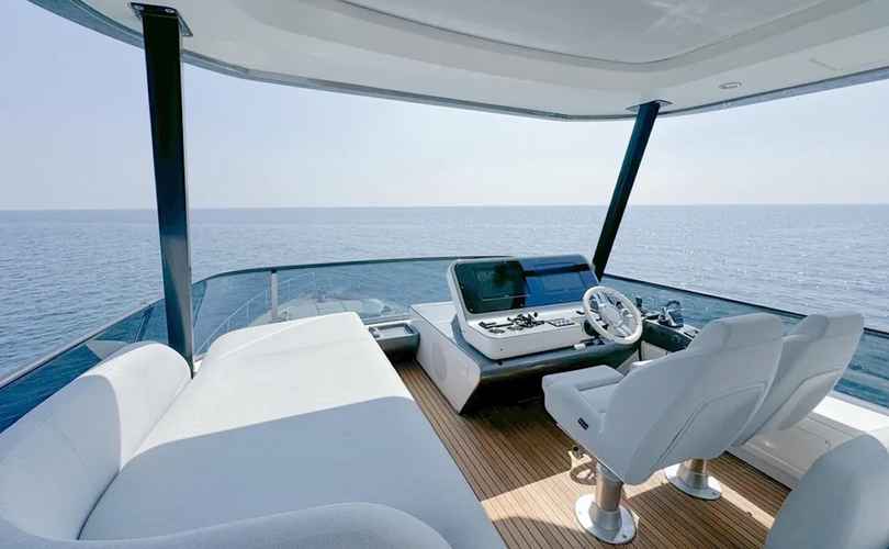 Photo Azimut 68 Fly (2023)