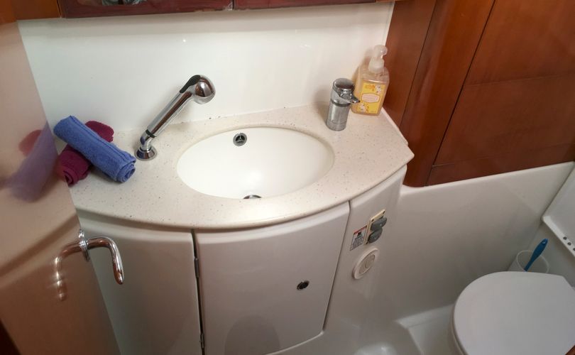 Photo Lagoon 440 (2006)