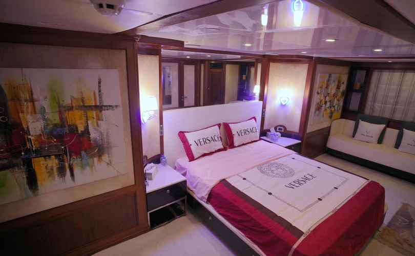 Photo Benetti 110 (2007)