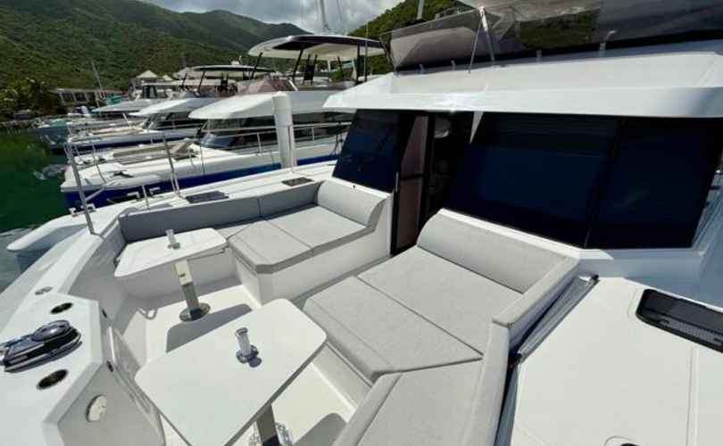 Aventura 50 MY