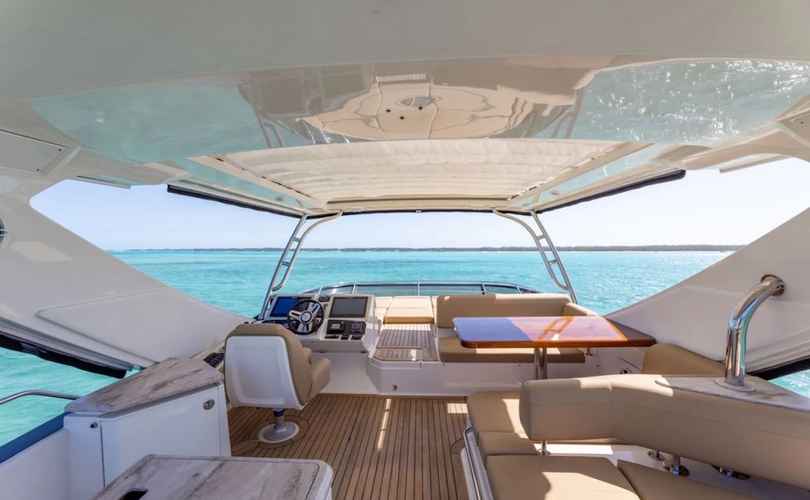 Photo Sea Ray L650 Fly (2016)