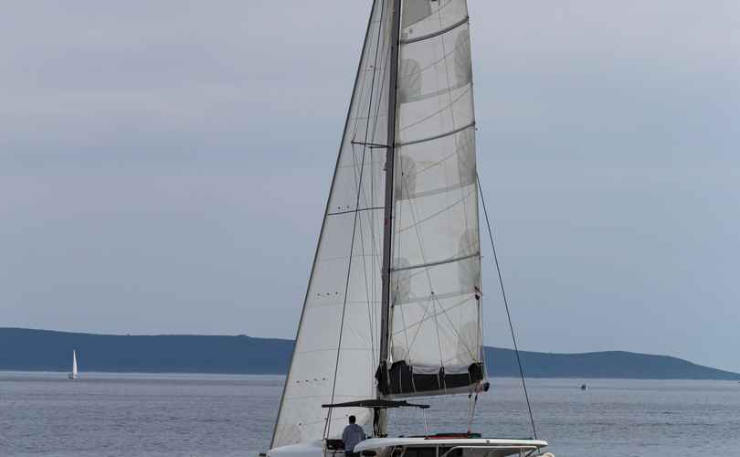 Lagoon 42