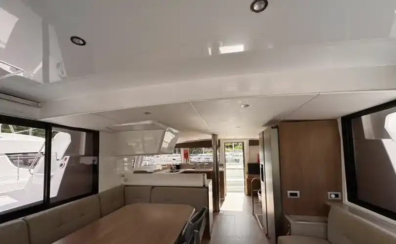 Photo Bali 4.4 (2022)