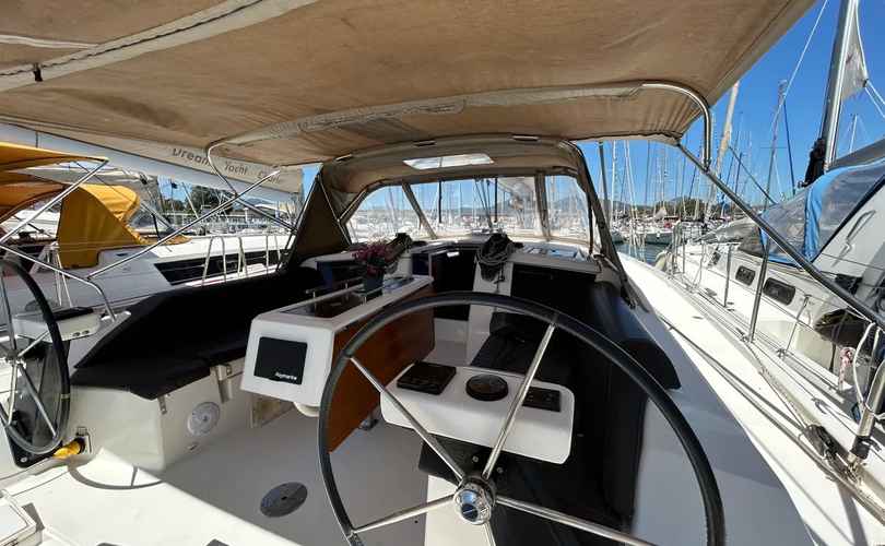 Dufour 430 Grand Large