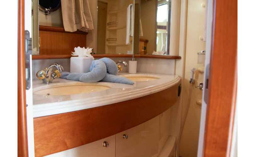 Photo Azimut 68 Evolution (2003)