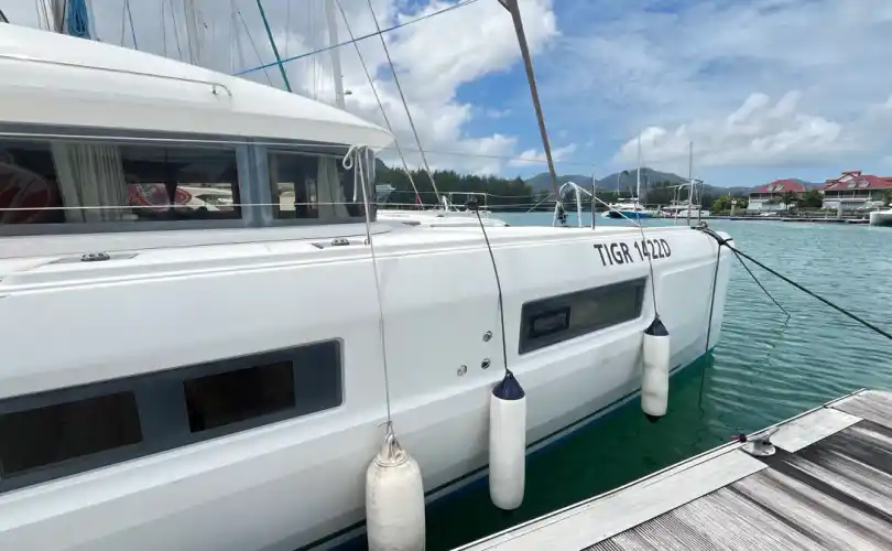 Lagoon 50