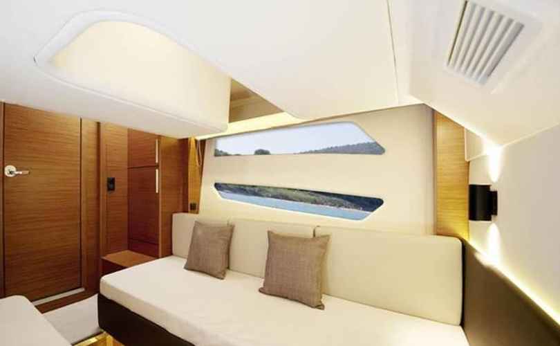 Photo Bavaria Sport 450 HT (2016)