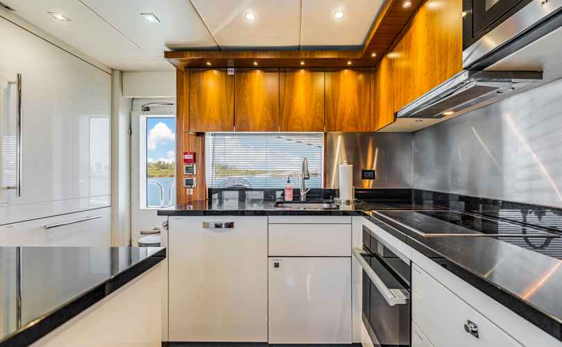 Photo Sunseeker 96 (2015)