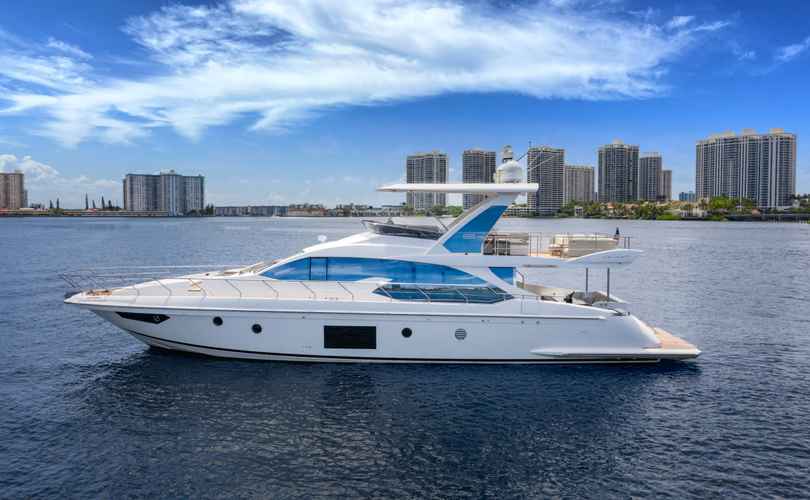 Photo Azimut 66 (2016)