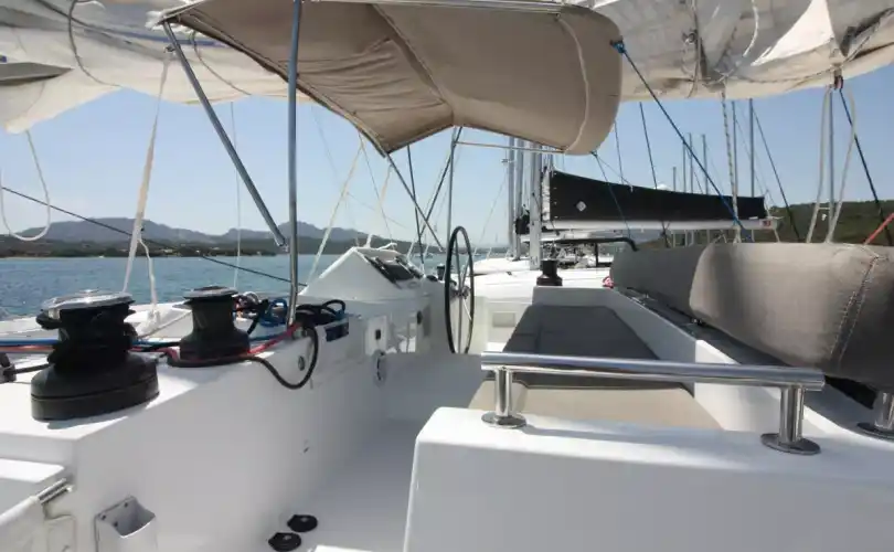 Photo Lagoon 450 F (2014)