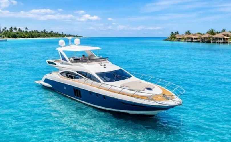 Photo Azimut 64 Fly (2013)