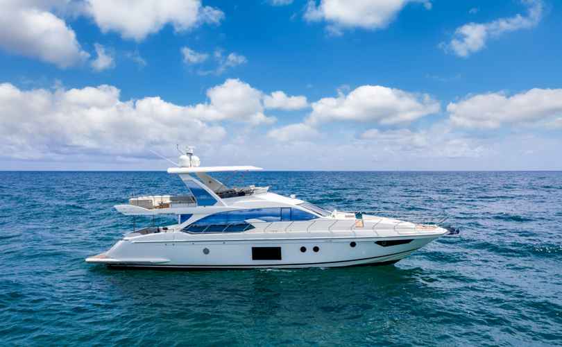 Photo Azimut 66 (2016)
