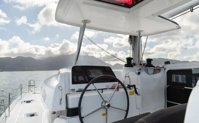 Lagoon 42