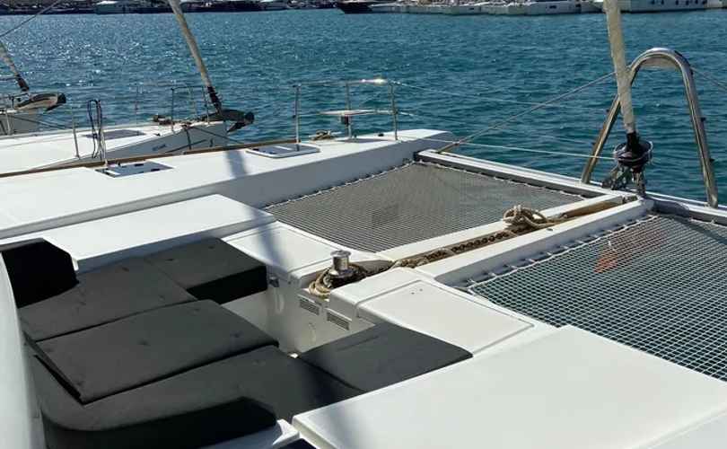 Photo Lagoon 52 Fly (2019)