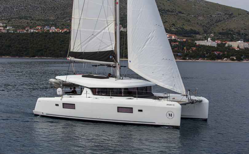 Lagoon 42