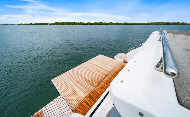 Photo Azimut S7 (2019)