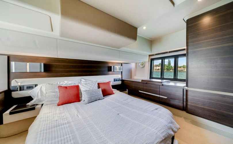 Photo Azimut 50 (2017)