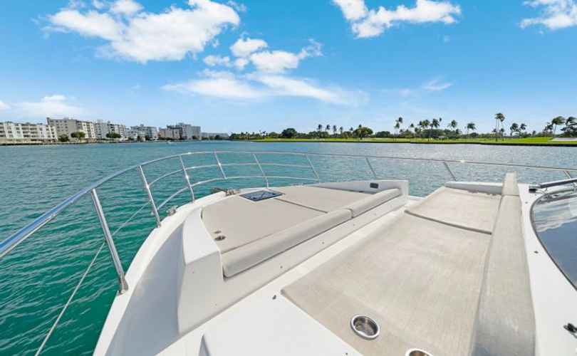 Photo Azimut 50 (2017)