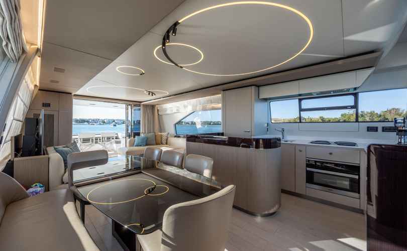 Azimut 72 Flybridge