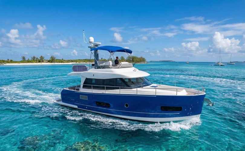Photo Azimut 43 Magellan (2014)
