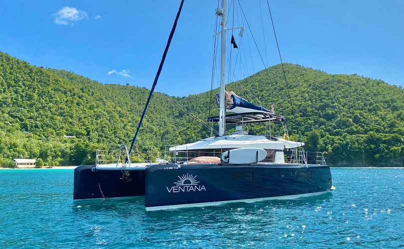 Lagoon 52