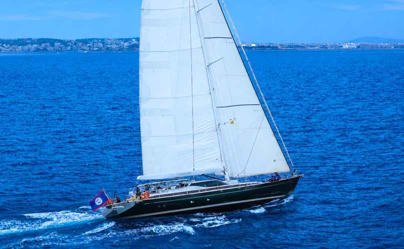 Photo Camper & Nicholsons 121 (1999)