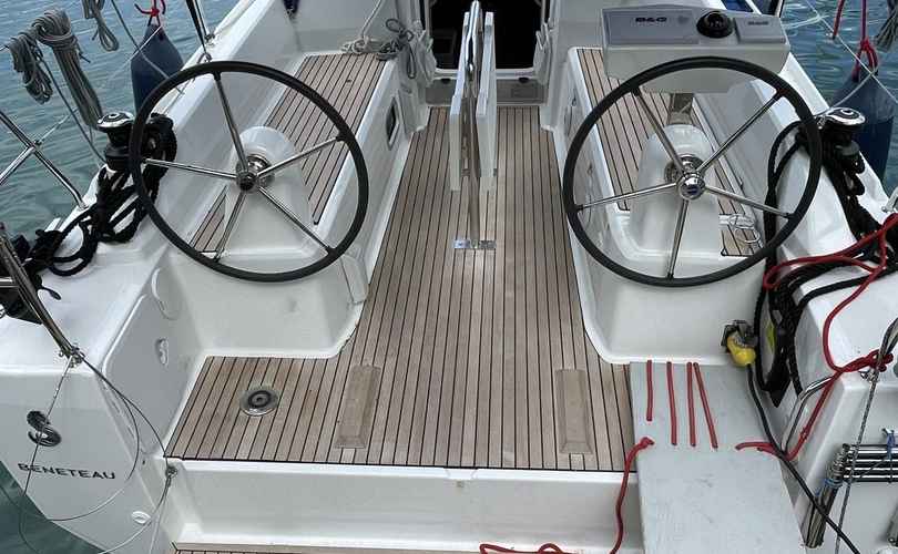 Photo Oceanis 30.1 (2022)