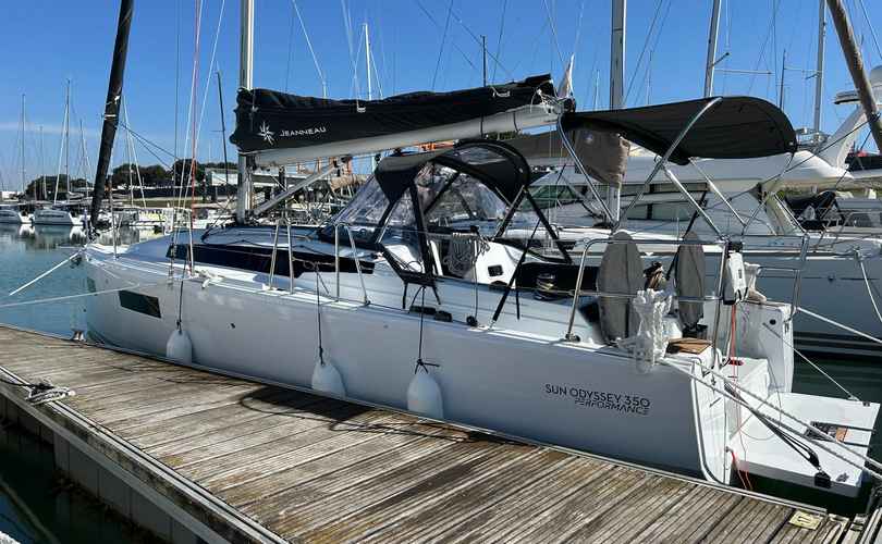 Photo Sun Odyssey 350 (2025)
