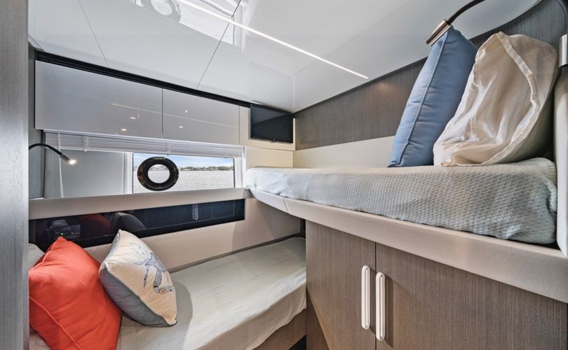 Photo Azimut S7 (2019)