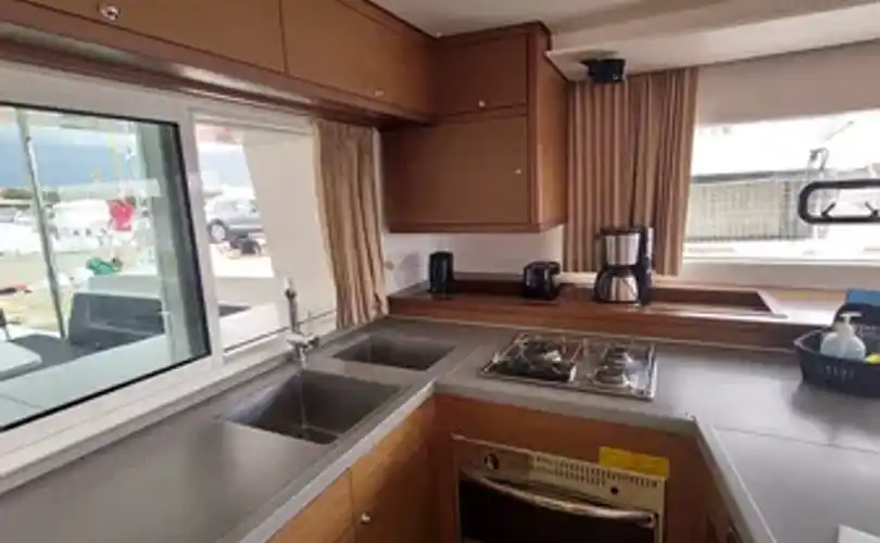 Photo Lagoon 450 F (2019)