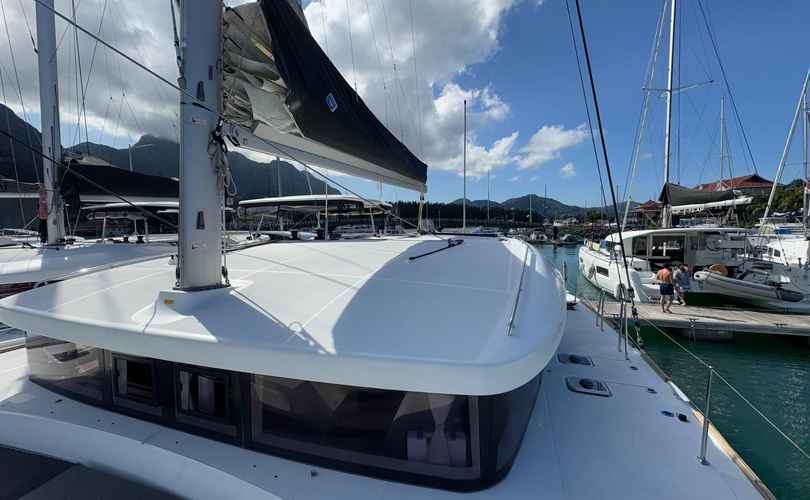 Photo Lagoon 450 SporTop (2022)