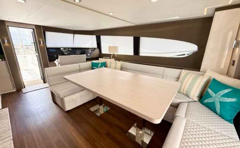 Aventura 50 MY
