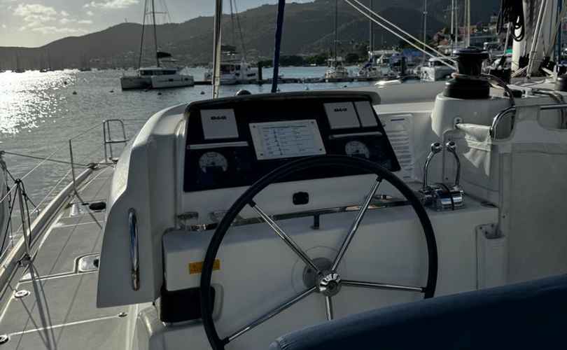 Lagoon 42