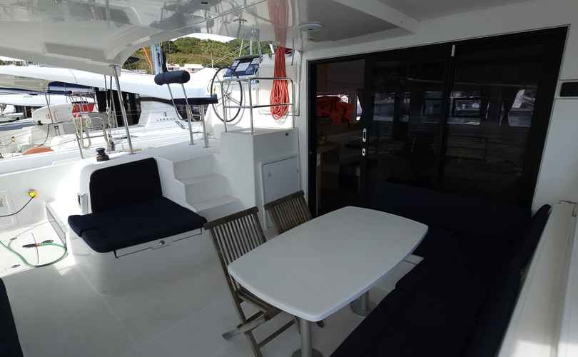 Lagoon 42
