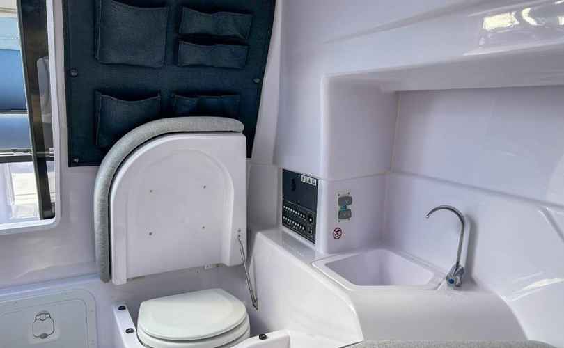 Photo Axopar 25 Cross Top