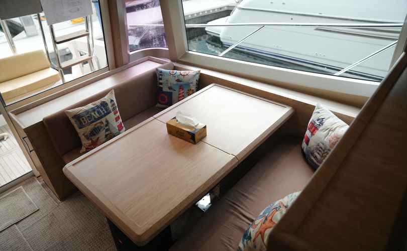 Majesty 48