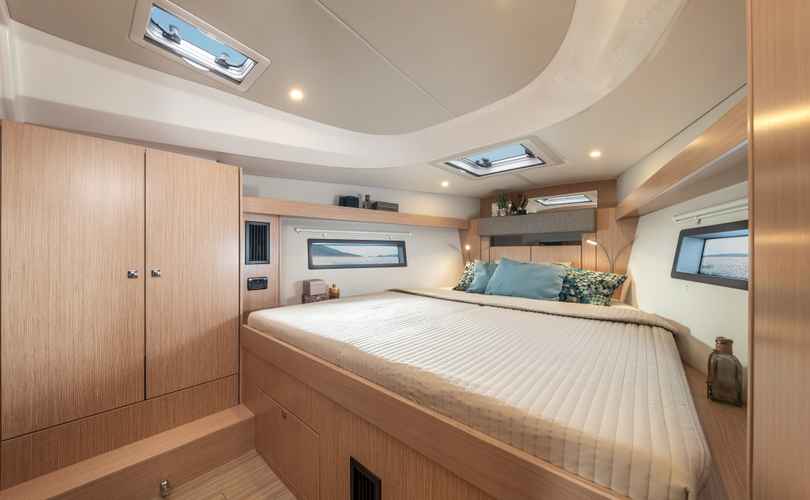 Photo Bavaria C42 (2025)