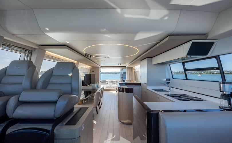 Azimut 72 Flybridge
