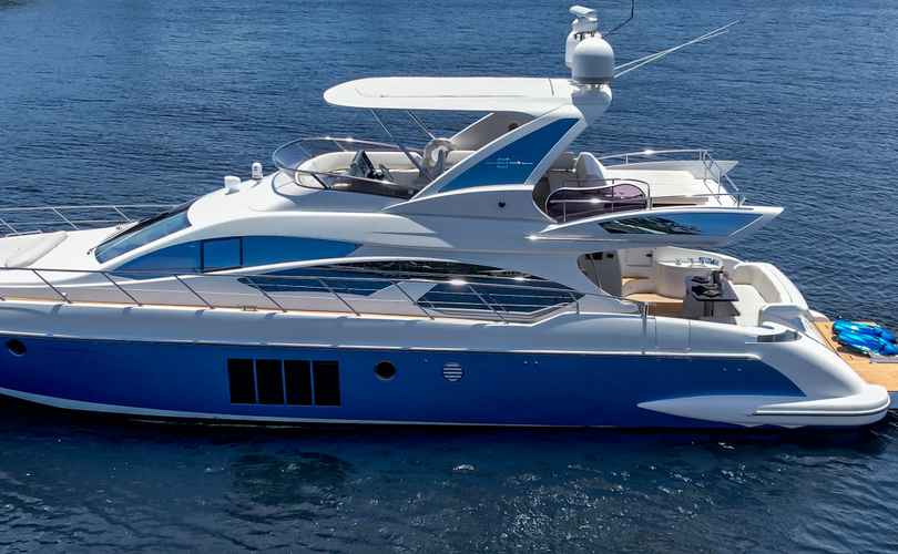 Photo Azimut 64 Fly (2013)