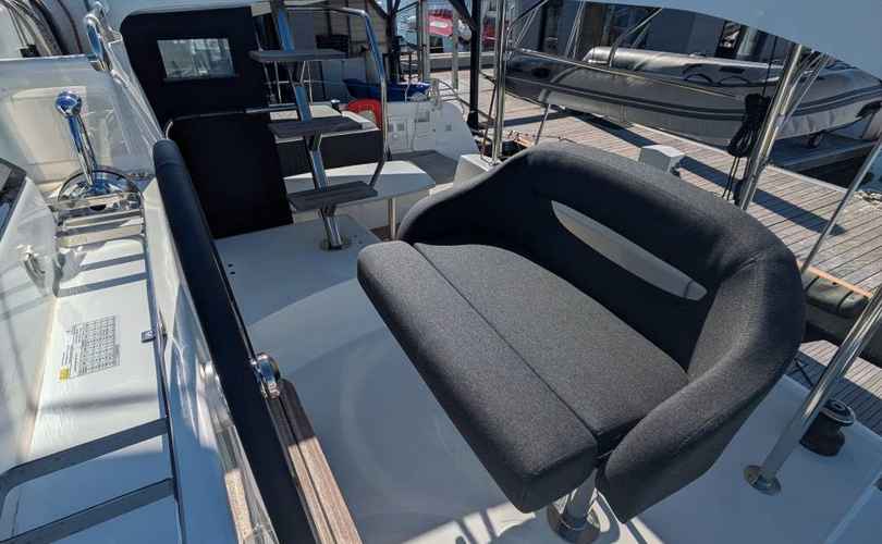 Lagoon 42